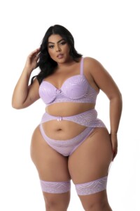 Conjunto Plus Size Sexy com Cinta Liga e Perneira